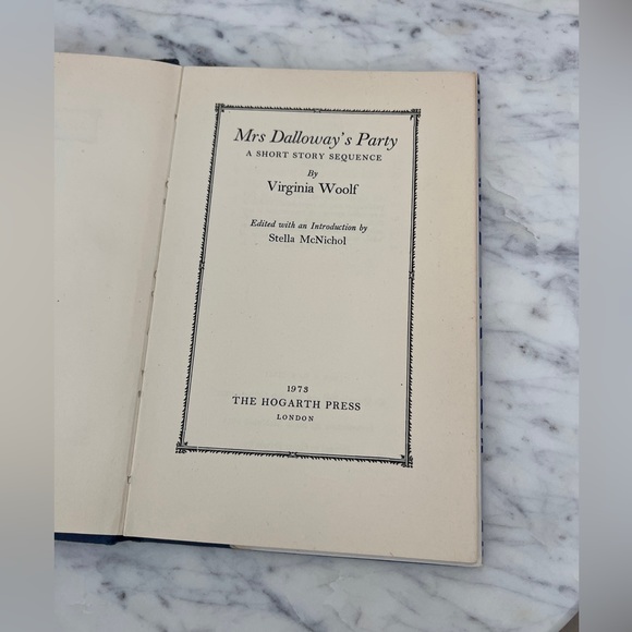 Rare vintage copy of Mrs Dalloway’s Party book by Virginia Woolf 1973 - Picture 9 of 11